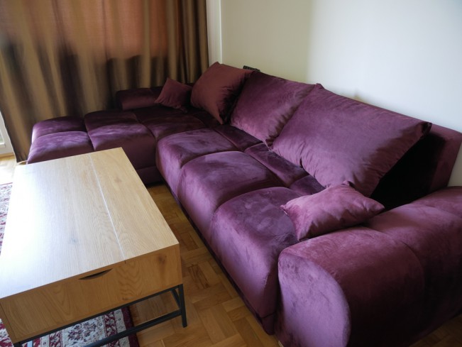 Narożnik Bego U z funkcją spania welur Monolith 69 bordowy